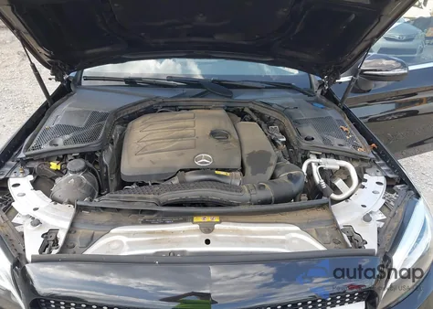 2019 Mercedes-Benz C 300 4Matic z USA, uszkodzony, nr VIN WDDWJ8EB6KF843917